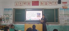 不计辛勤一砚寒 丹心热血桃李暖——