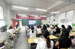 湖南龙山：集中研修补齐教学短板
