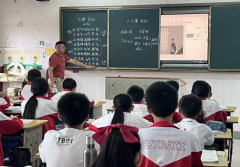 永葆军人本色，坚守教育初心  -----