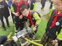 研学“走新”，“双减”走心
