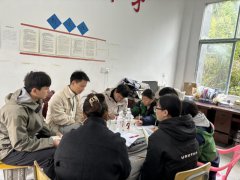 龙山县皇仓中学牵手召市镇团结小学
