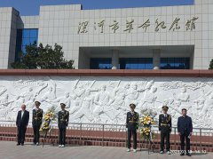 缅怀革命先烈 传承红色精神