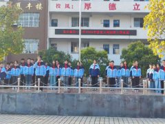 思政引领树新风 榜样力量润校园