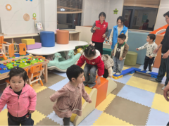 径山镇双溪村婴幼儿成长驿站：趣味