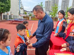 龙山县新城小学举行期中素养考查表