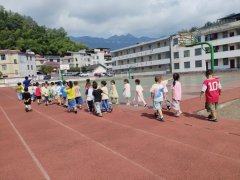 童心探小学 衔接零距离——内溪乡中