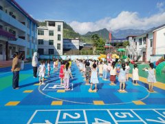 内溪乡中心幼儿园举行“新学期，新