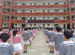 漯河小学解放路校区:法润校园 护航成